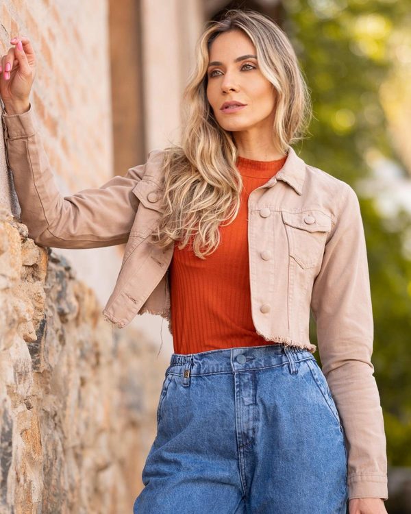 Jaqueta Sarja Cropped Feminina Bege