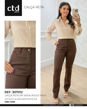 Calça Reta em Sarja com Lycra e Bolso Faca – Cor Marrom
